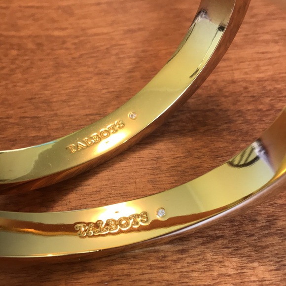 NWOT Talbots TWO Enamel Bangle Bracelets, One Red, One White, w/Gold Finish - Picture 6 of 7